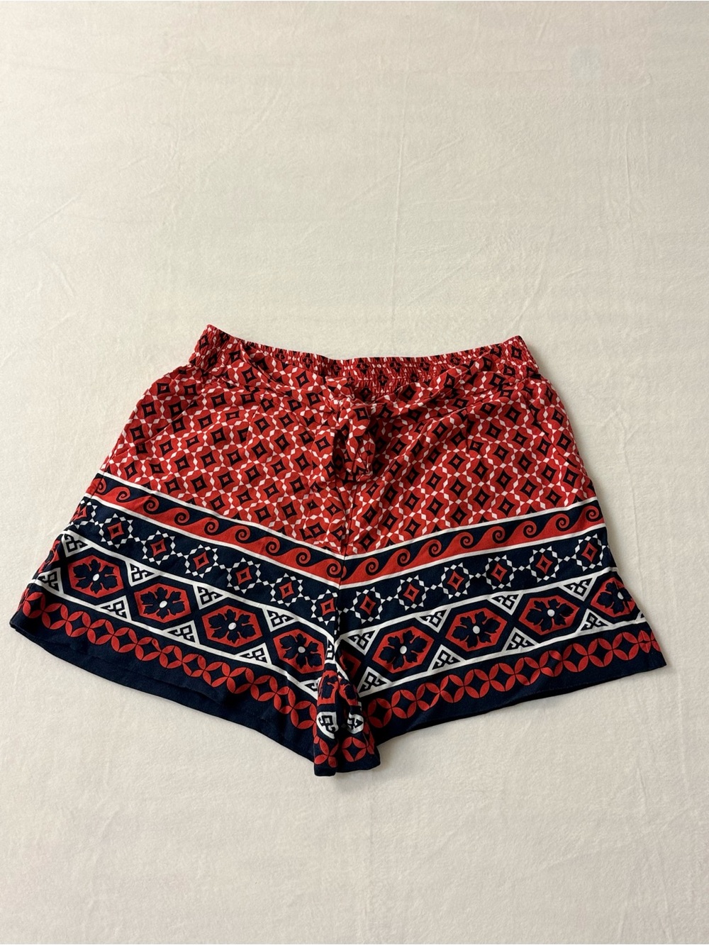 Southern Tide Red and Navy Beachy Coastal Nautical Shorts Tie Up M